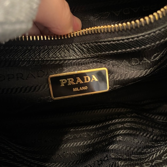 PRADA Small Saffiano Lux Double Zip Galleria Tote - Picture 6 of 11